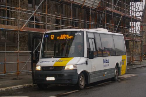 Jonckheere Pro-City aan het station van Veurne.