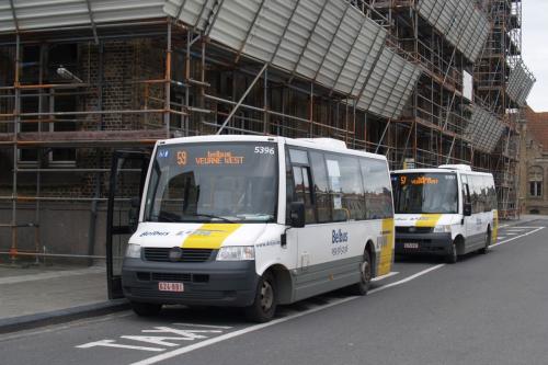 Jonckheere Pro-City aan het station van Veurne.