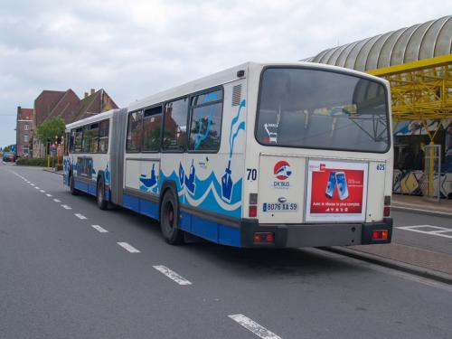 Renault PR118 aan het station Adinkerke/De Panne.