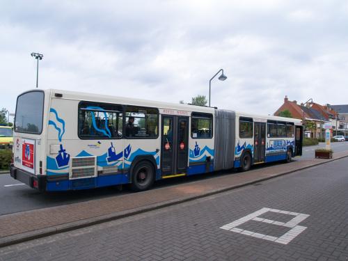 Renault PR118 aan het station Adinkerke/De Panne.