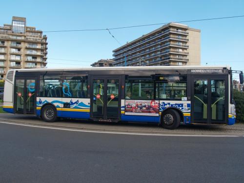 Irisbus Citelis aan de halte De Panne Esplanade