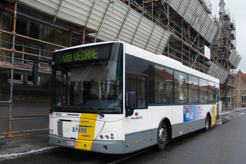 Jonckheere Transit 2000 aan het station van Veurne.