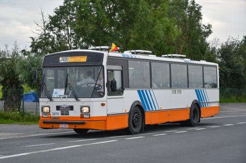 Van Hool A120 Intercity te Kaaskerke gedurende de Nostalbus Rally.