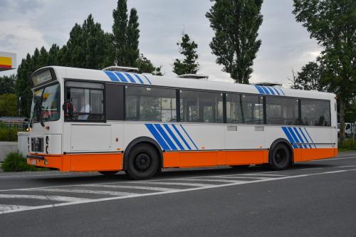 Van Hool A120P te Kaaskerke gedurende de Nostalbus Rally.