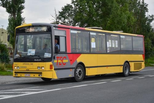 Jonckheere-DAF S2000T (TEC) te Kaaskerke gedurende de Nostalbus Rally.