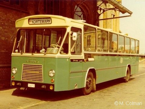 Jonckheere Volvo B58-60 van Clodivan aan het station van Veurne.Fotocollectie van Zone01.be.