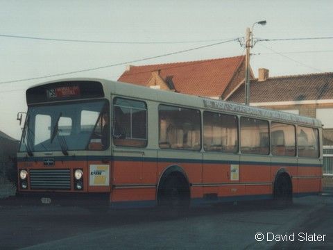 Van Hool A120 te Diksmuide.Foto genomen door David Slater.