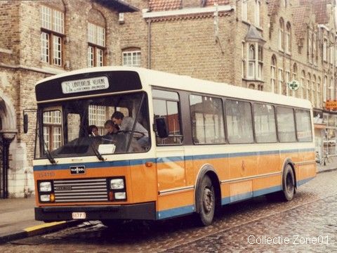 Van Hool A120 te Diksmuide.Fotocollectie van Zone01.be.