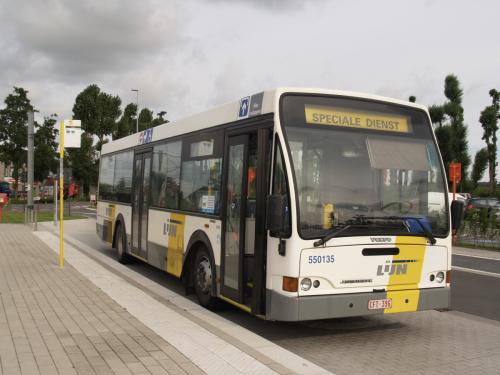 Jonckheere Communo aan het station van Koksijde.