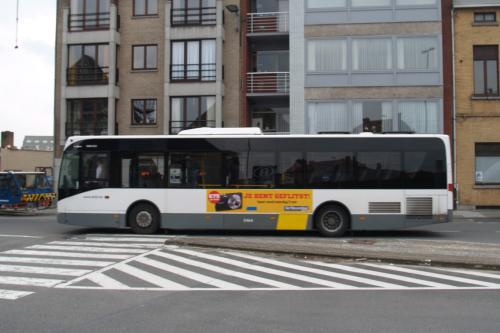 Van Hool newA360 aan het station van Koksijde.