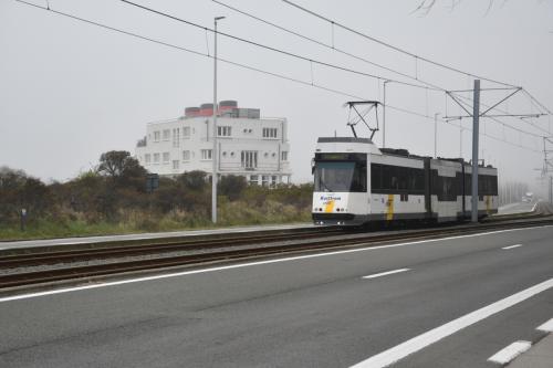 BN (Kusttram) te Oostduinkerke.