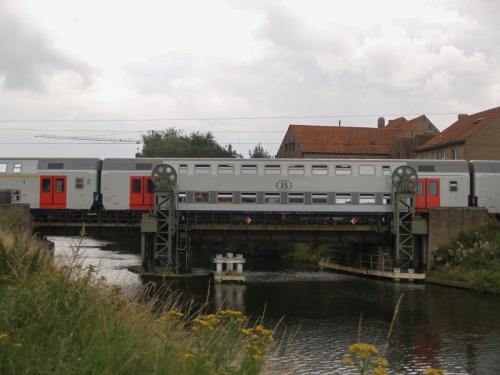 M5 rijtuigen te Veurne.