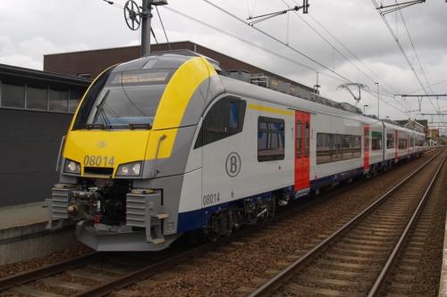 MR08 (Desiro) te Lichtervelde.