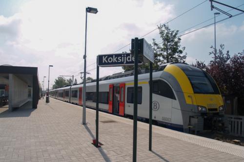 MR08 (Desiro) te Koksijde.