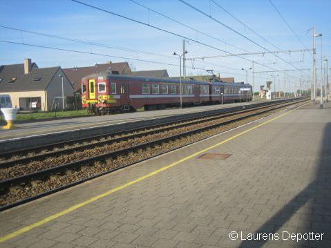 Klassiek motorstel te Adinkerke/De Panne.  Bijzonder aan dit stel, is dat dit een ex-Sabena stel betreft.Met dank aan Laurens Depotter voor deze foto!