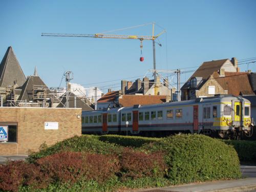 Klassiek motorstel in New Look uitvoering te Veurne.